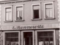Wohn- und Geschäftshaus in der Westerstraße - Um 1900 befand sich hier das Manufakturwarengeschäft von Ernst Bennewitz.